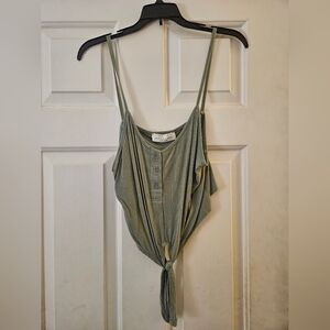 American Threads Olive Button-Front Tank Top M/L